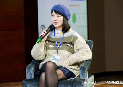 Brilliant woman supporter who supports hybrid innovative city Shenzhen with "unpaid"